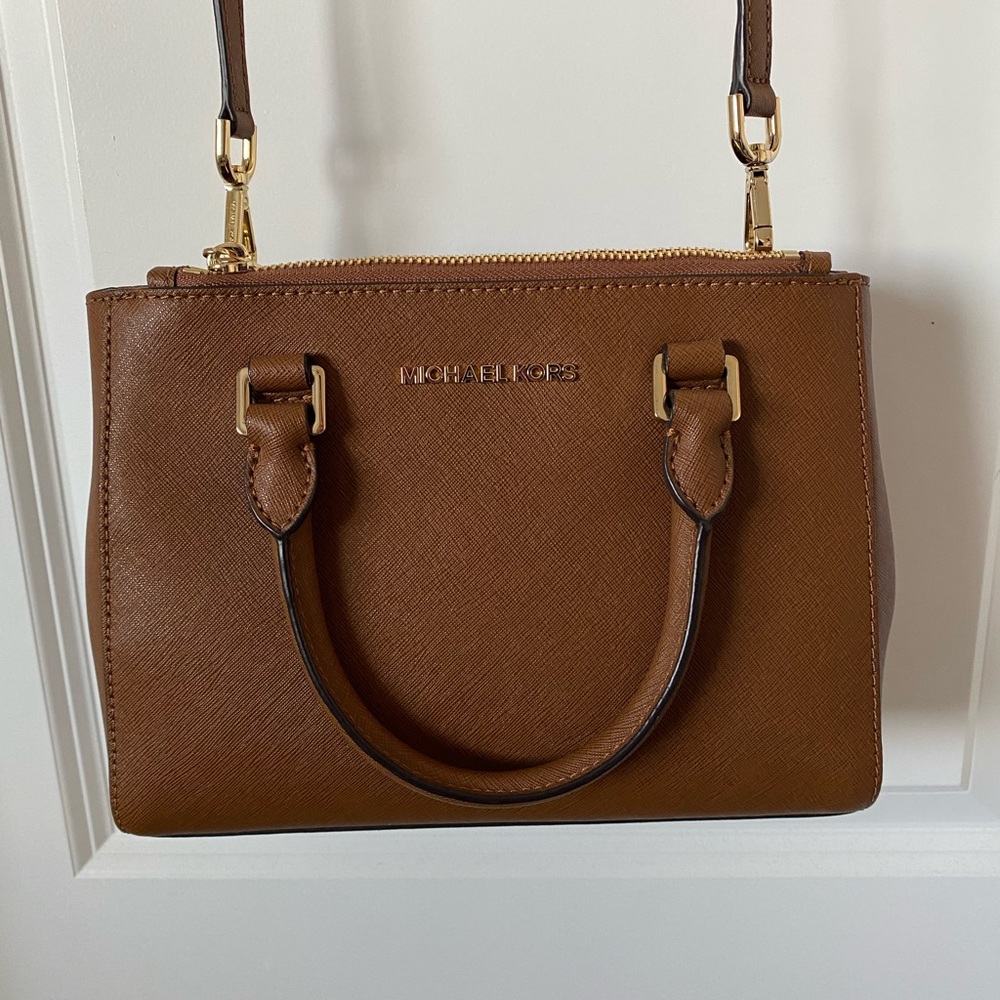 NWT Michael Kors crossbody bag Kellen Luggage XS Satchel brown cognac MK
